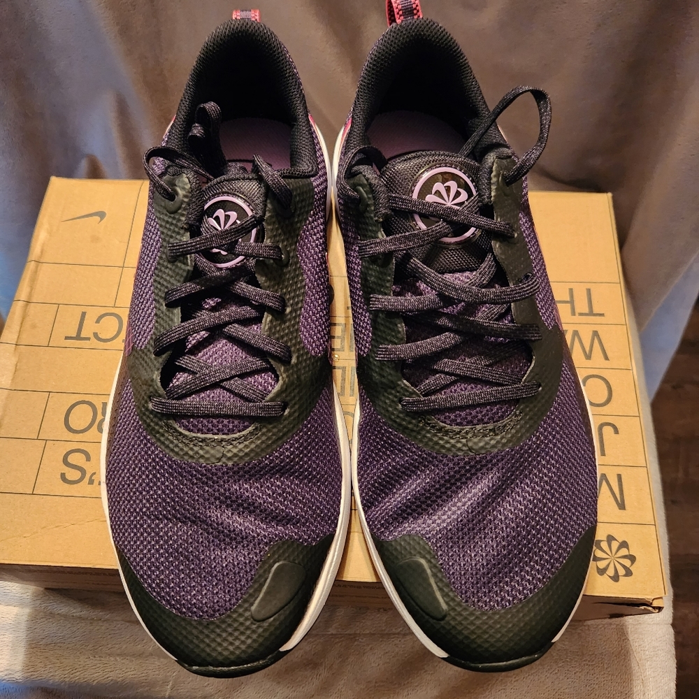 Nike Womens City Purple Athletic and Training Shoes Sneakers NWT